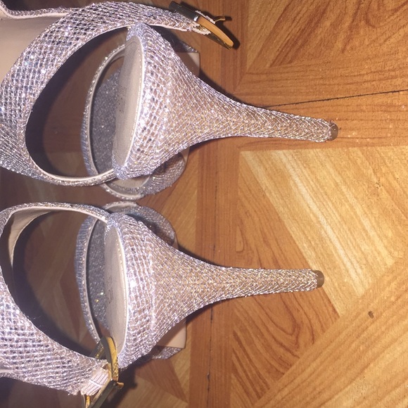 Michael kors heels - Picture 7 of 7